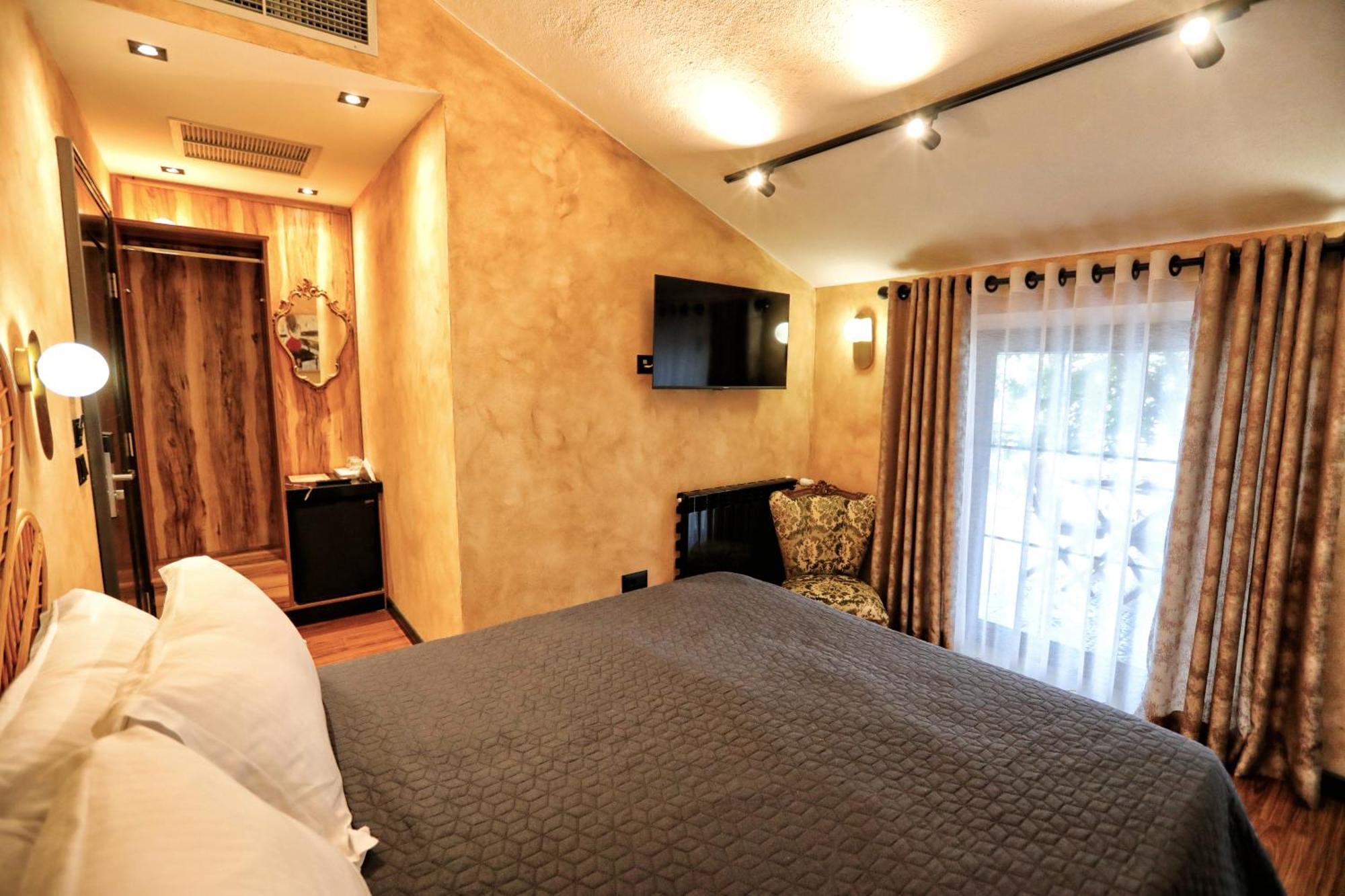 Hotel Labiatan Zogaji 外观 照片