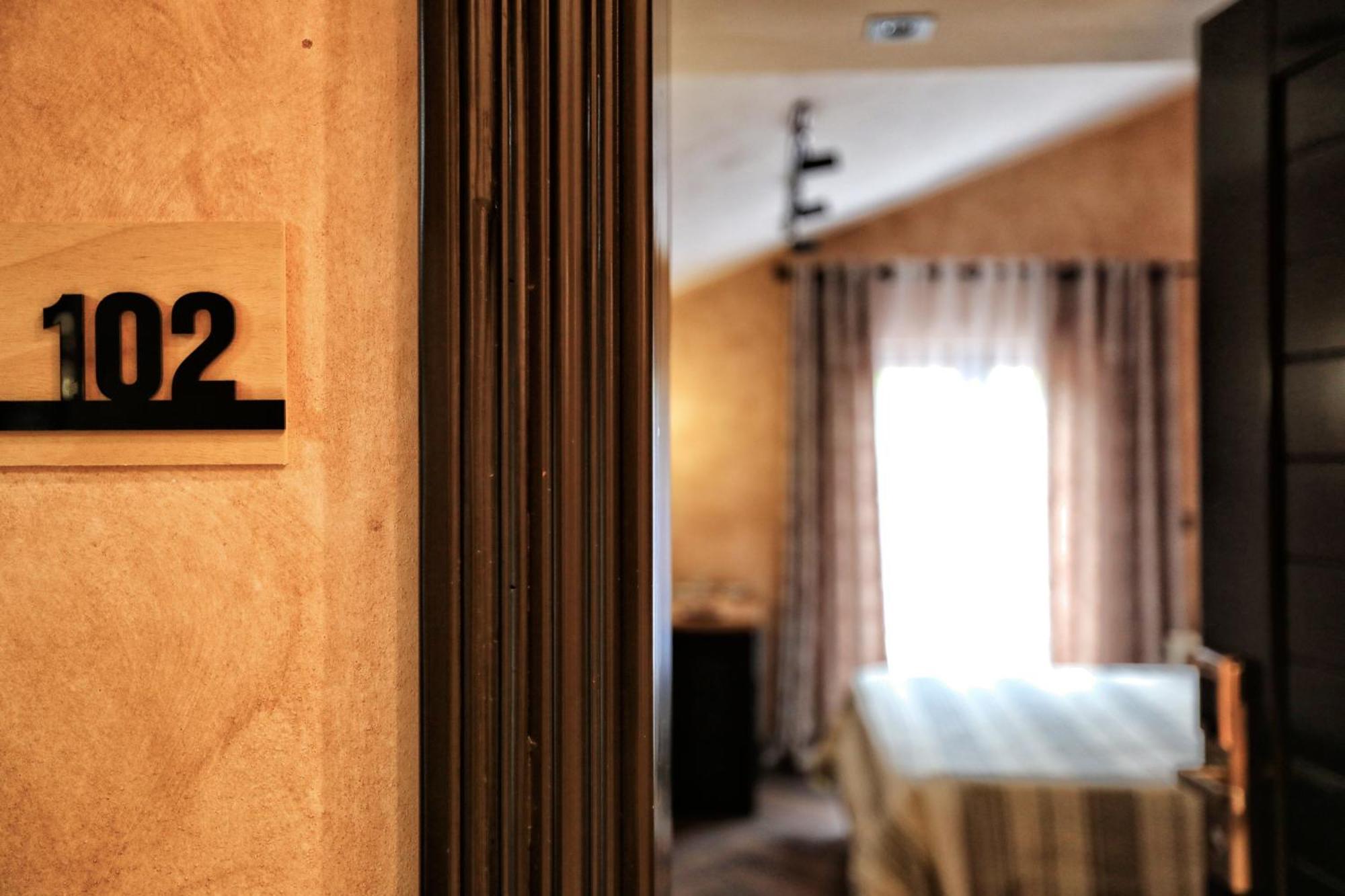Hotel Labiatan Zogaji 外观 照片