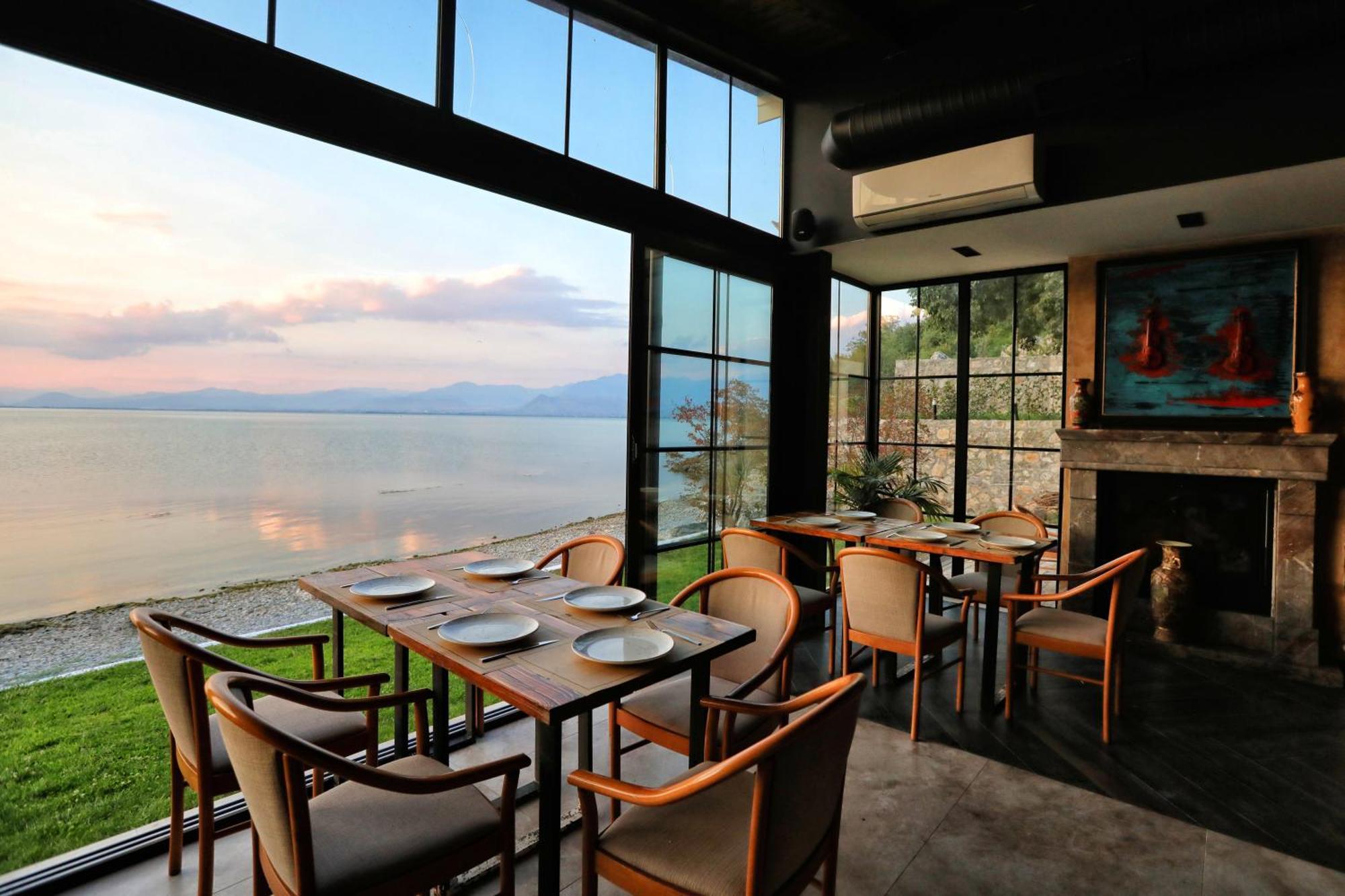 Hotel Labiatan Zogaji 外观 照片