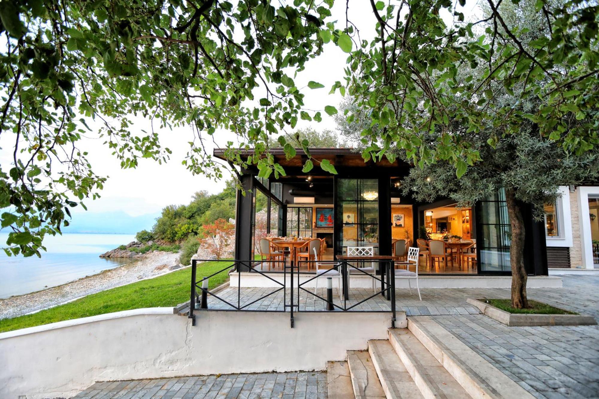 Hotel Labiatan Zogaji 外观 照片
