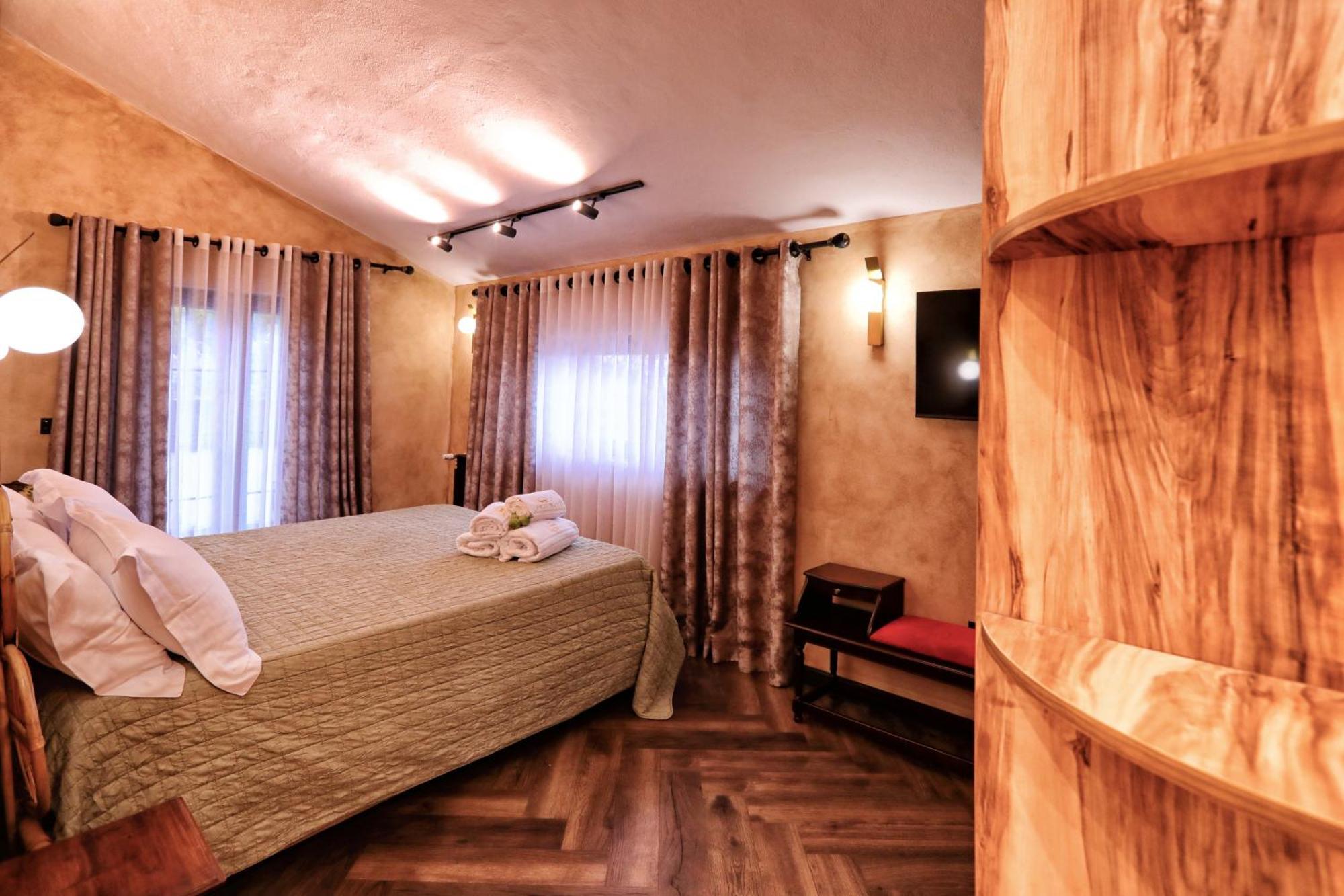 Hotel Labiatan Zogaji 外观 照片